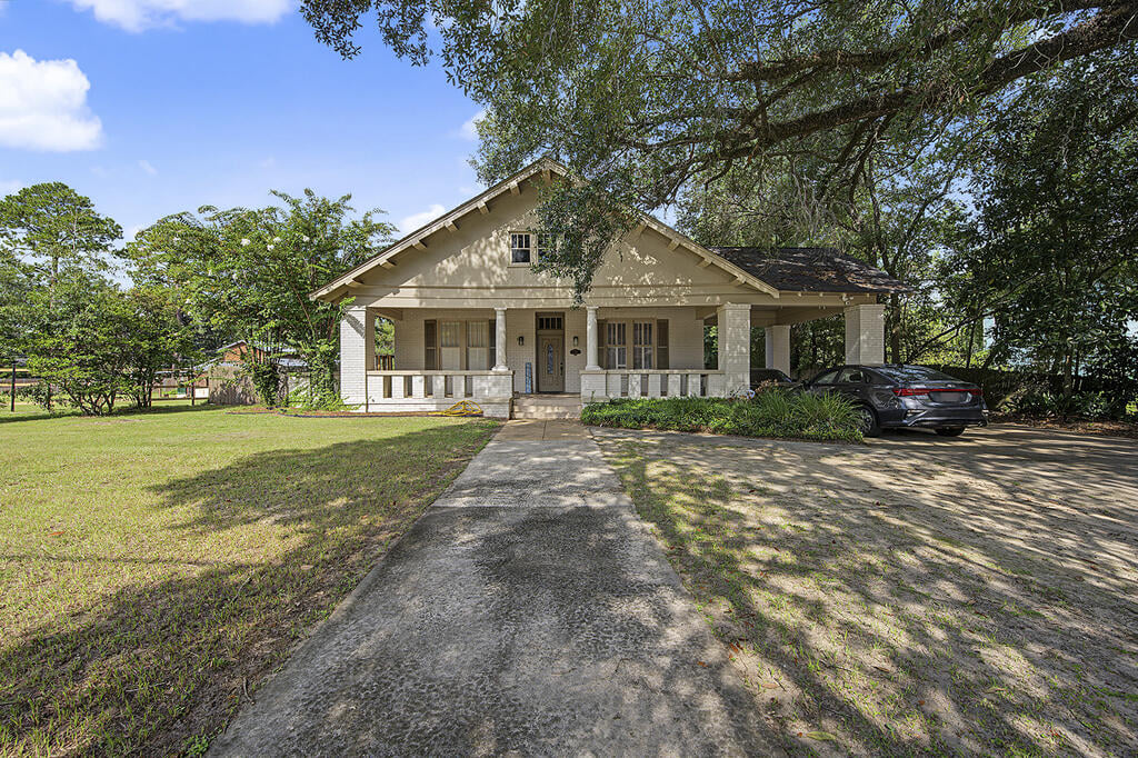 1207 N Madison St, Albany, GA 31701