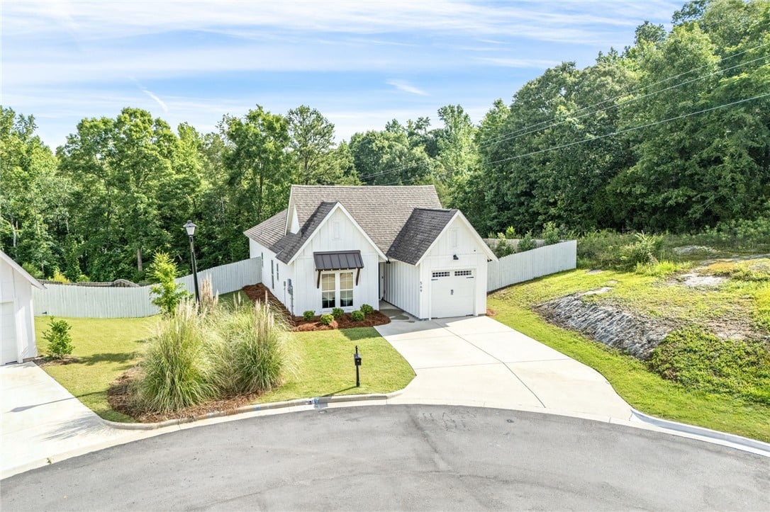 569 North Cedarbrook Drive, Auburn, AL, 36830