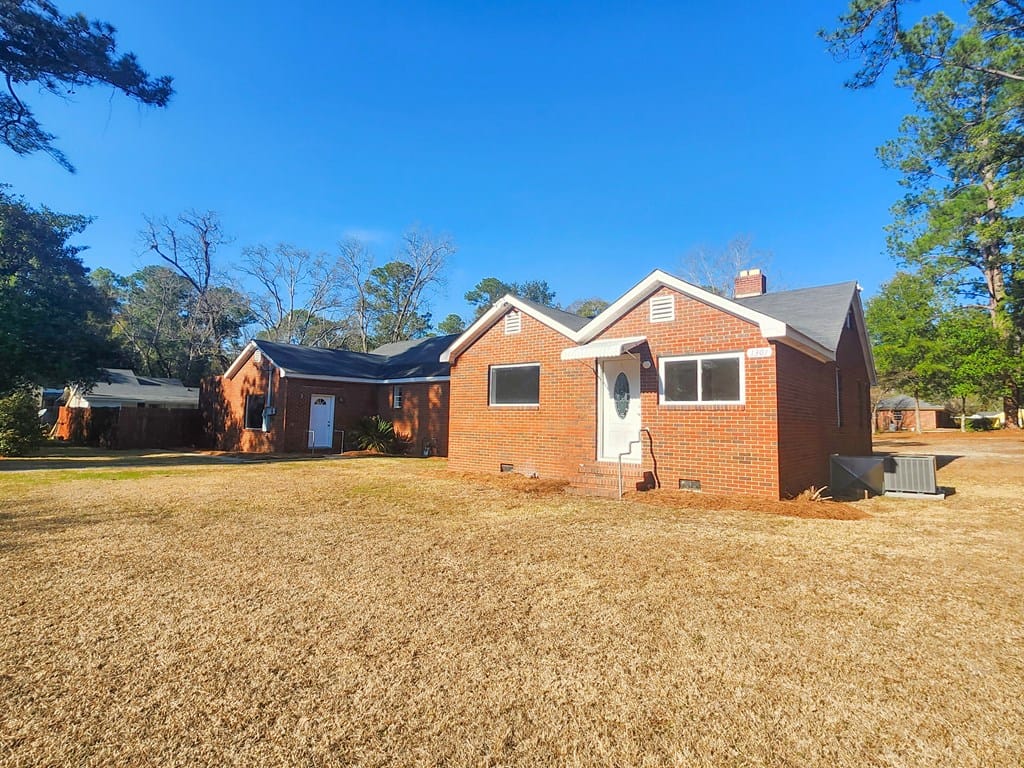 1301 Eager Avenue, Albany, GA, 31707 — Photo 2