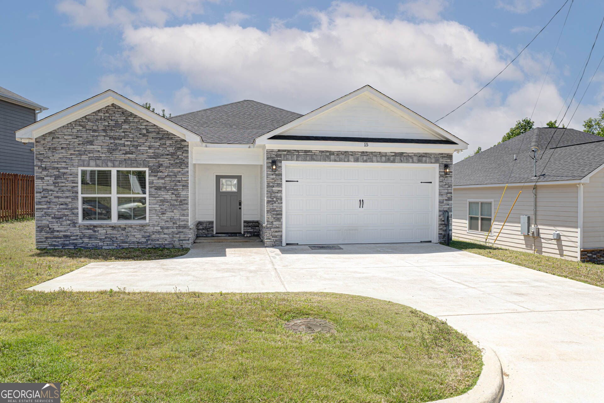 15 Lemon Wy, Phenix City, AL 36869