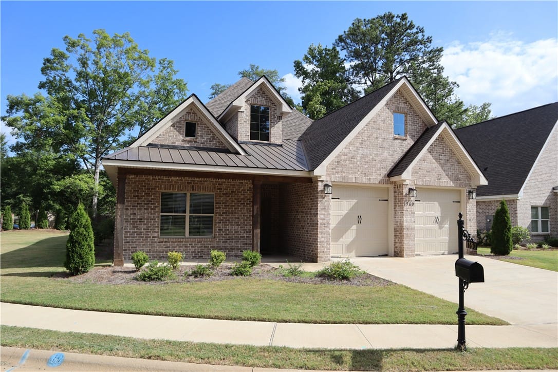 1760 LOIS, Auburn, AL, 36832