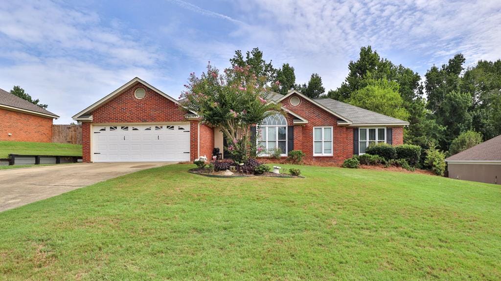 131 Shadow Wood Drive, Smiths Station, AL, 36877