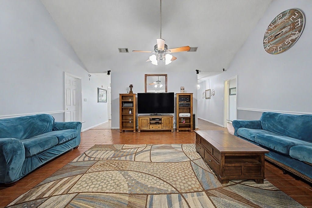 133 Long Pine Dr, Leesburg, GA 31763