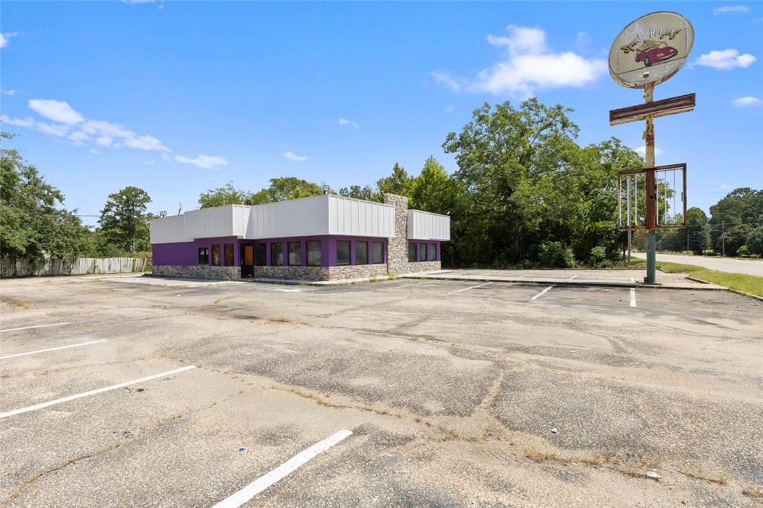 633 Conecuh Avenue West, Union Springs, AL, 36089 — Photo 2