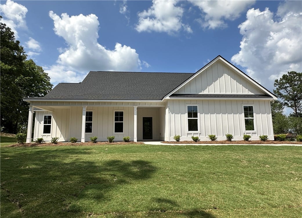 1303 Lee Rd 117, Opelika, AL 36804