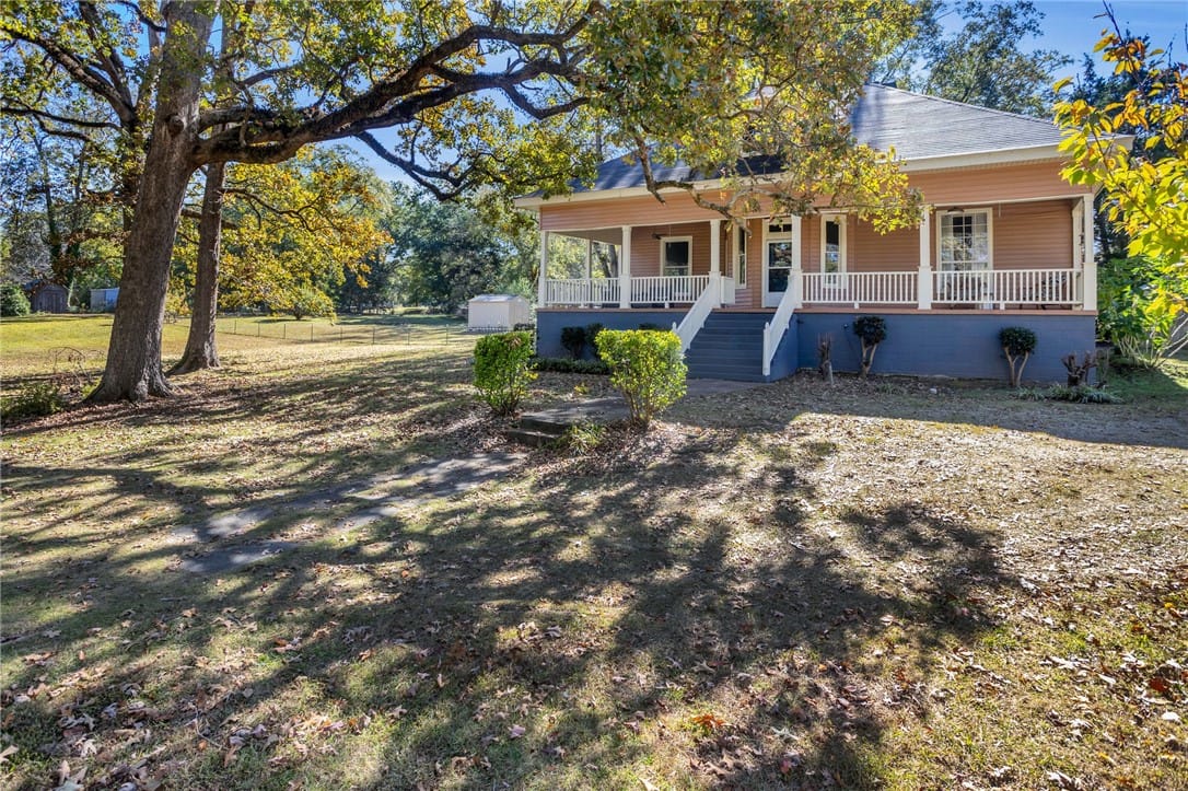 305 1st St SW, La Fayette, AL 36862