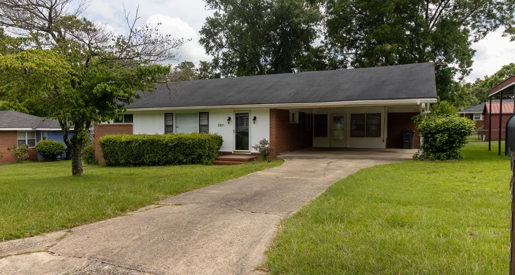 2411 13th Pl, Phenix City, AL 36867