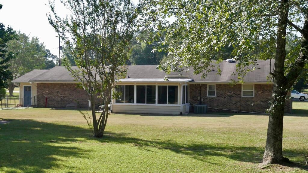 59 Ossahatchie Dr, Ellerslie, GA 31807