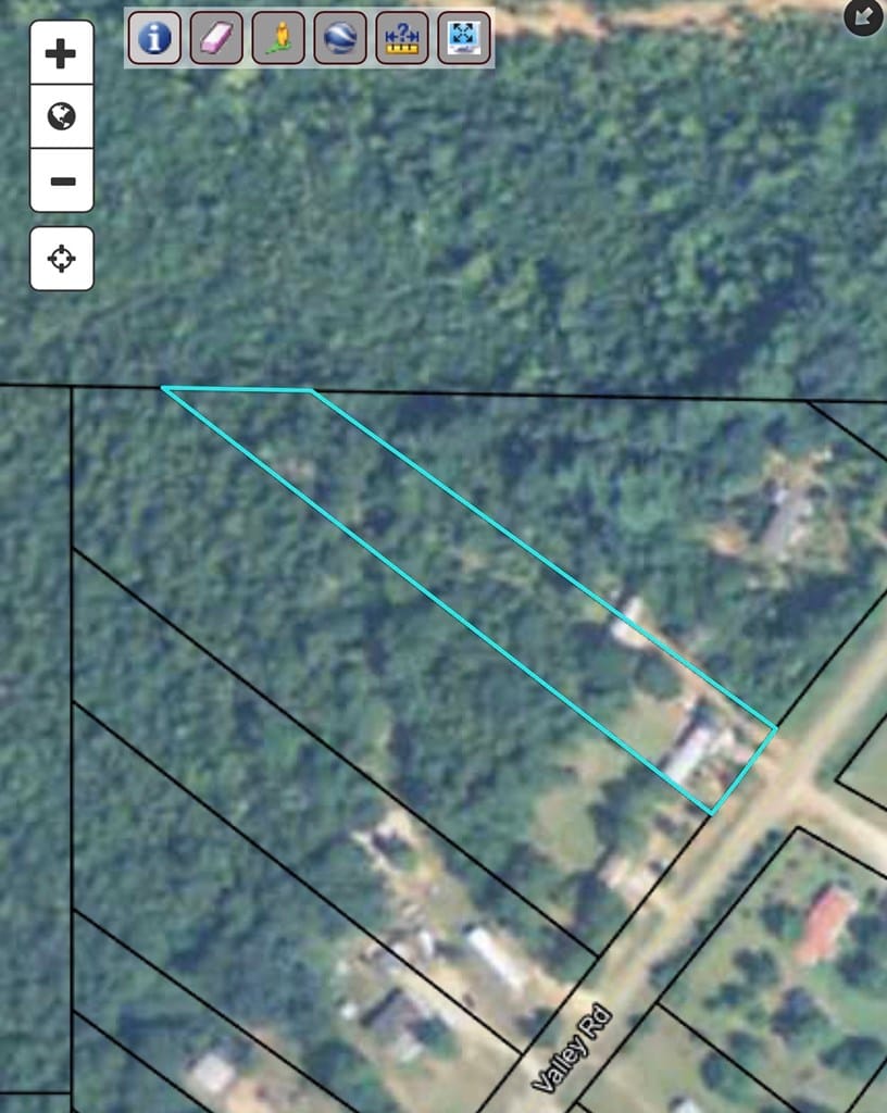 499 Valley Rd, Lumpkin, GA 31815