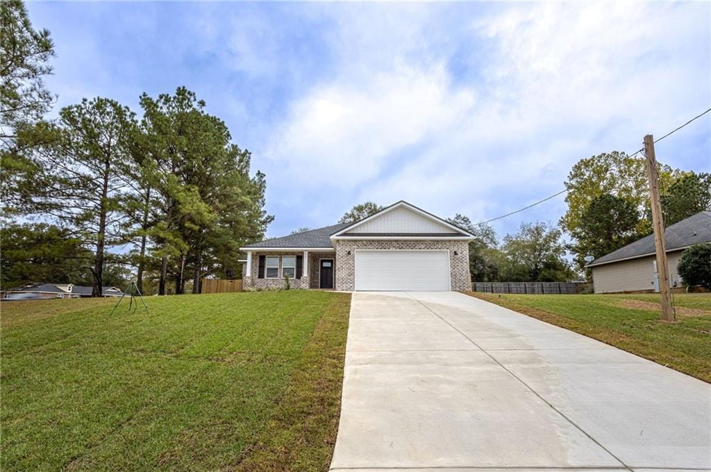 804 George C Wallace Dr, Enterprise, AL 36330