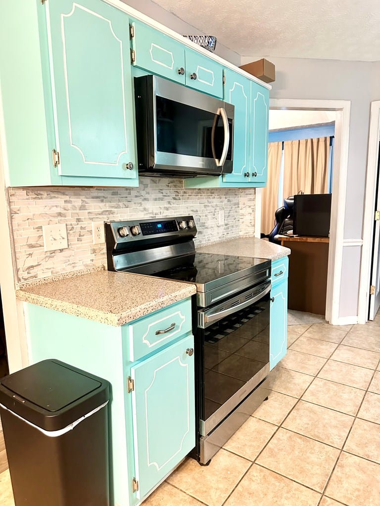 233 Cedar Drive, Smiths Station, AL, 36877