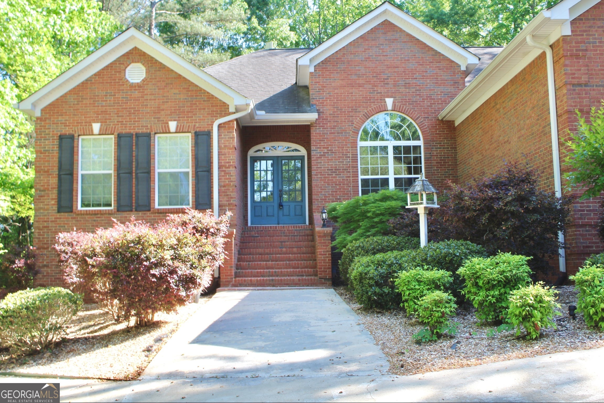 405 Canterbury Dr, LaGrange, GA 30241
