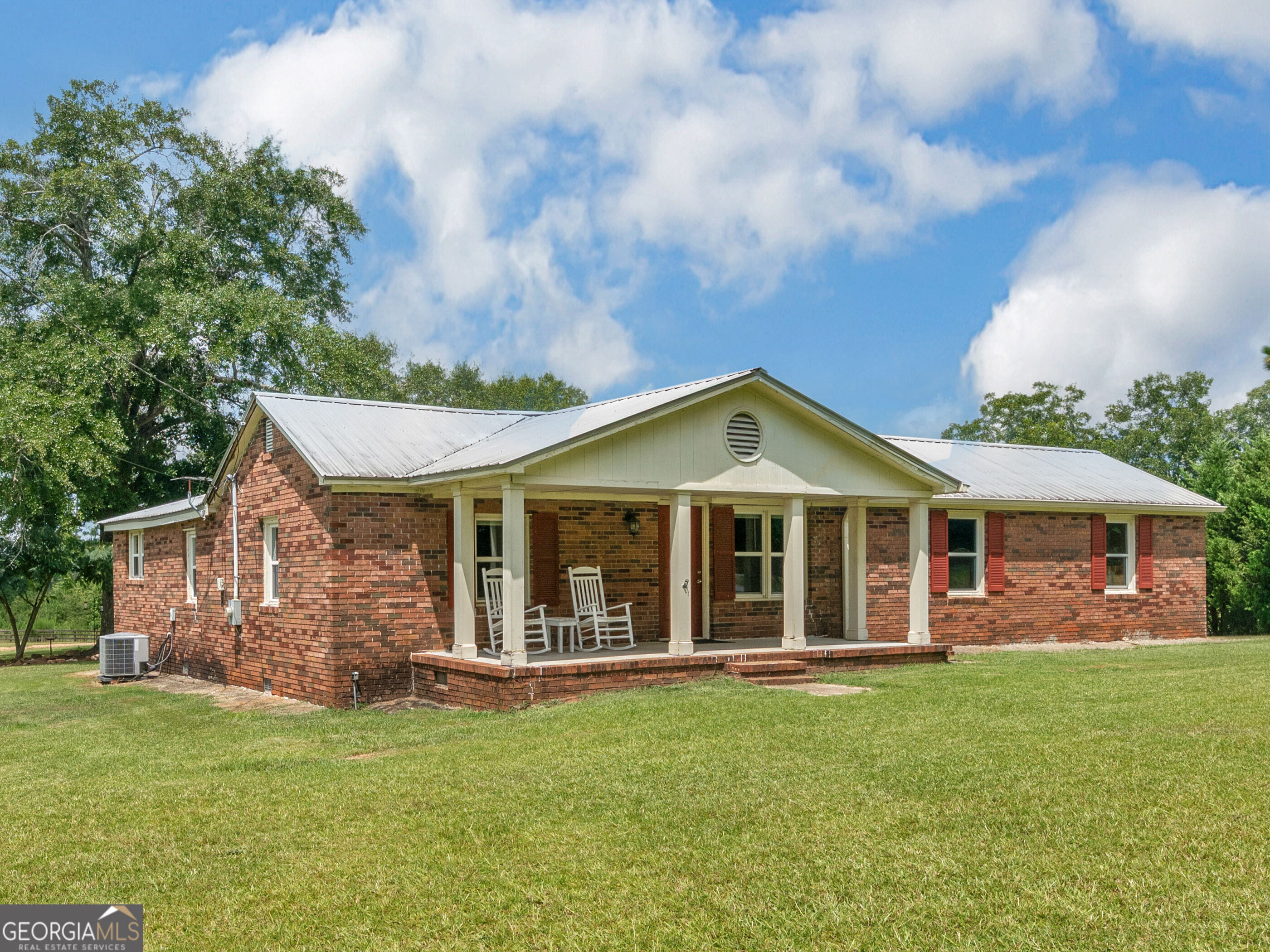 353 Jackson Dr, Thomaston, GA 30286