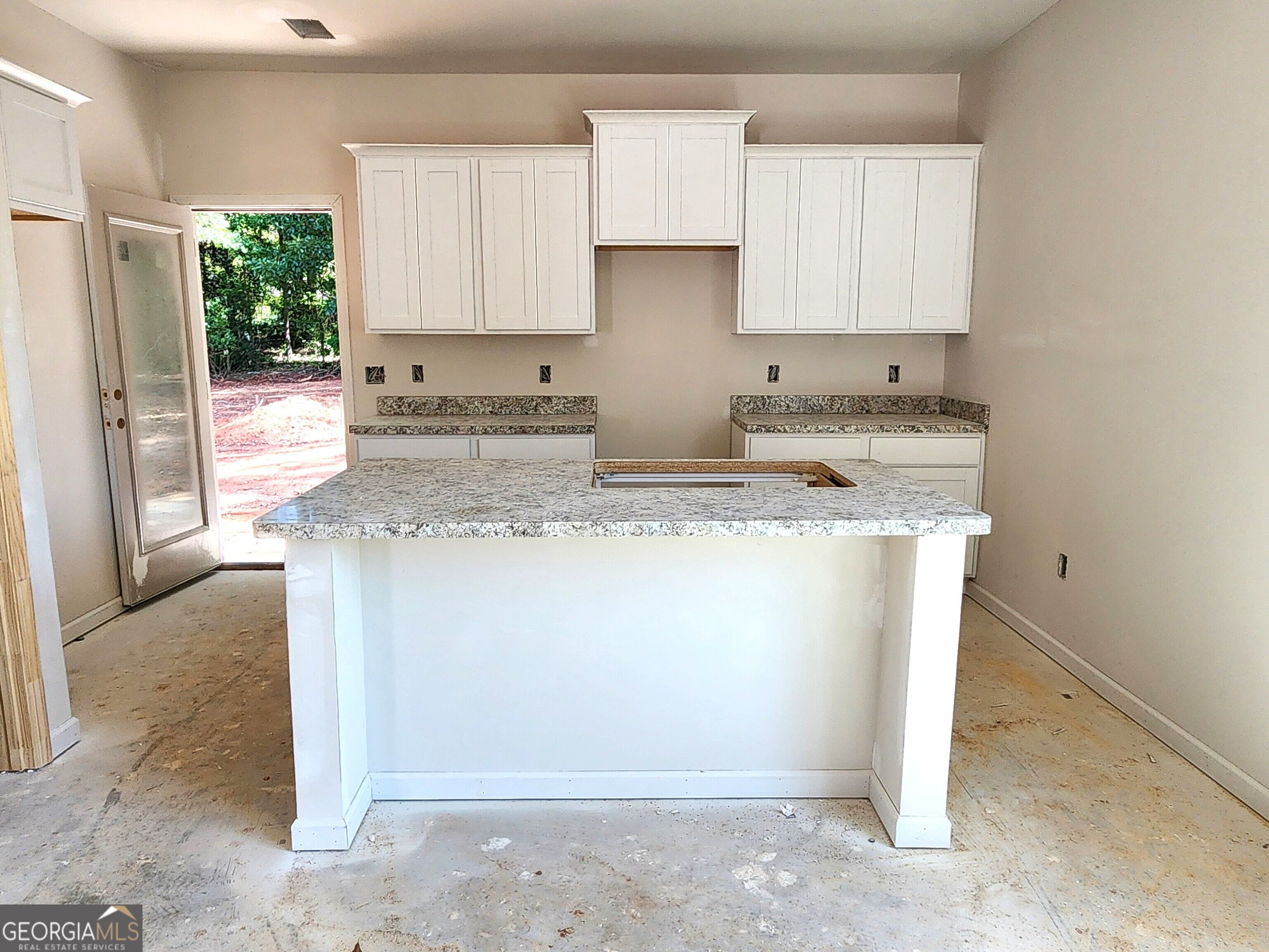 2 Clemit Harris Rd, Newnan, GA 30263