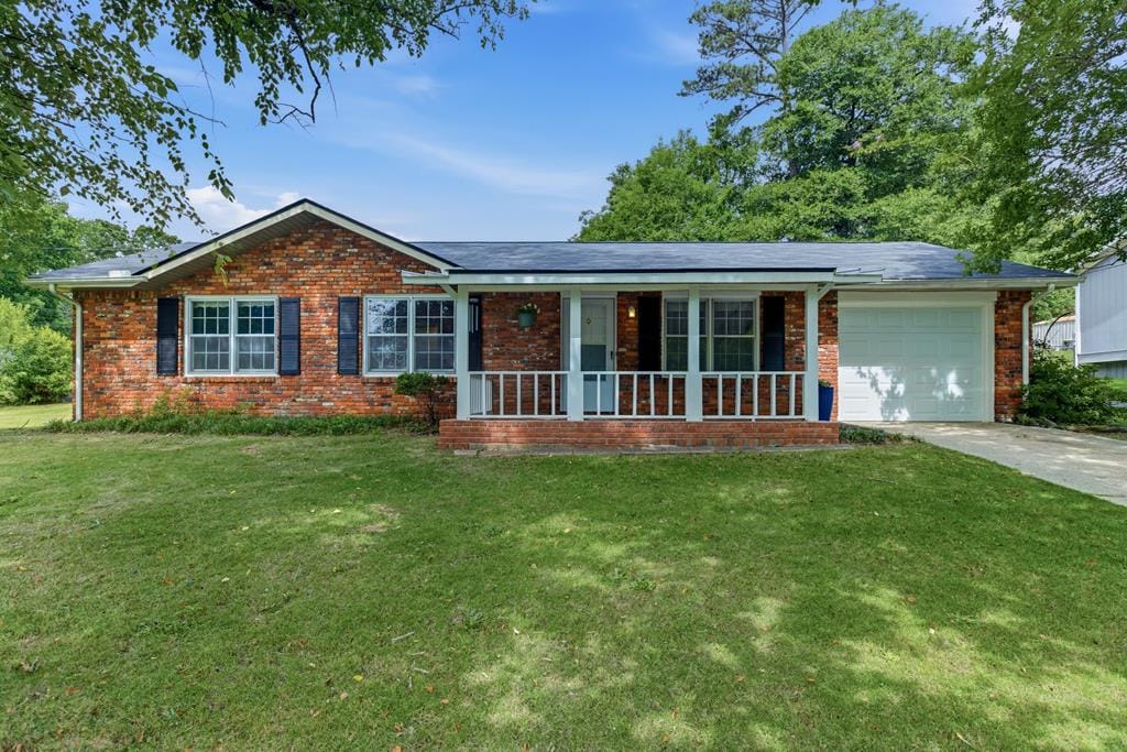 6601 Benson Dr, Columbus, GA 31909