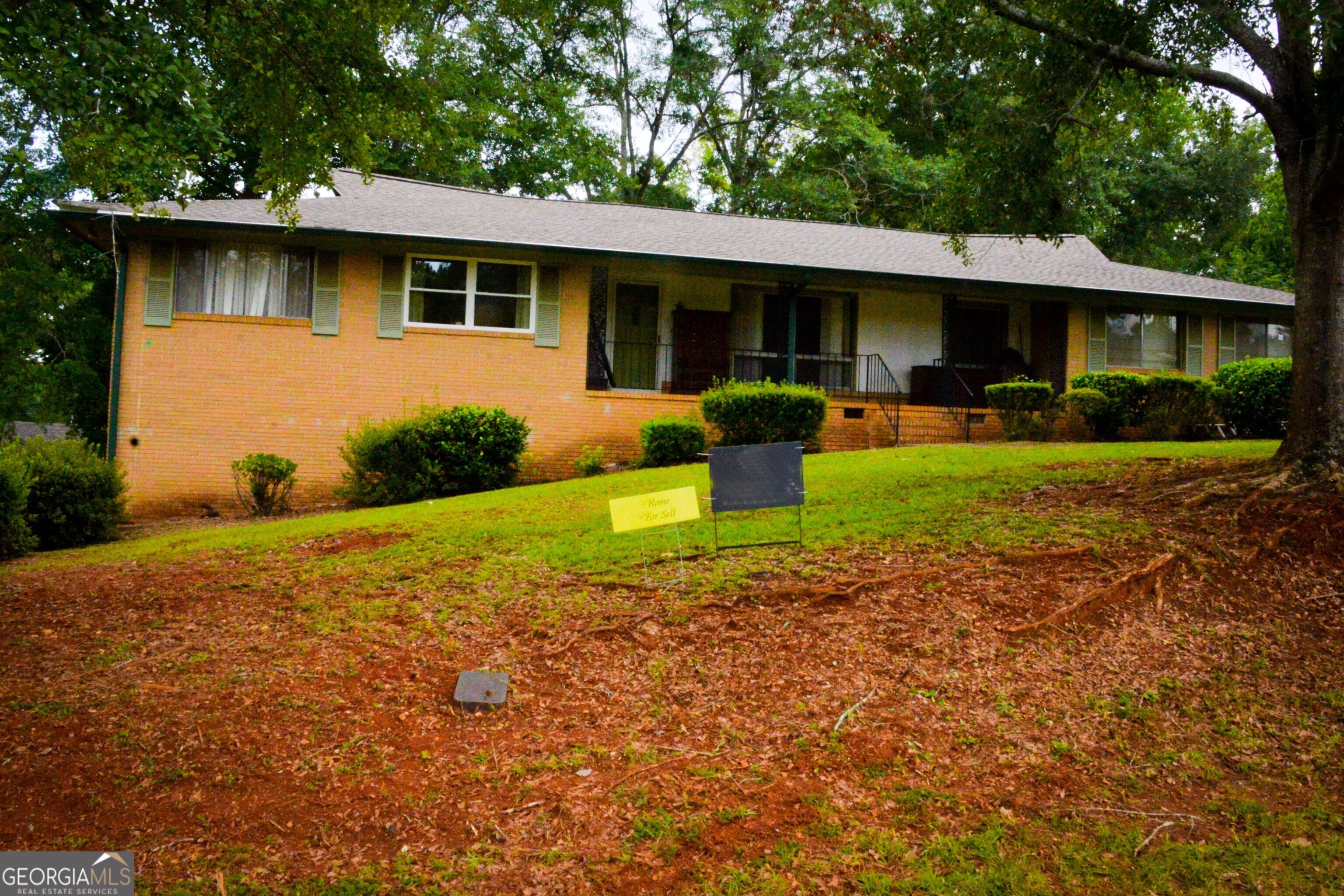 101 Pineview Dr, Thomaston, GA 30286