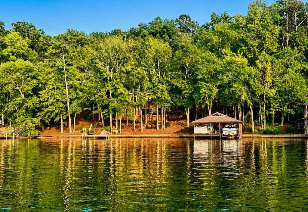 1710 Quail Hollow Dr, Hamilton, GA 31811