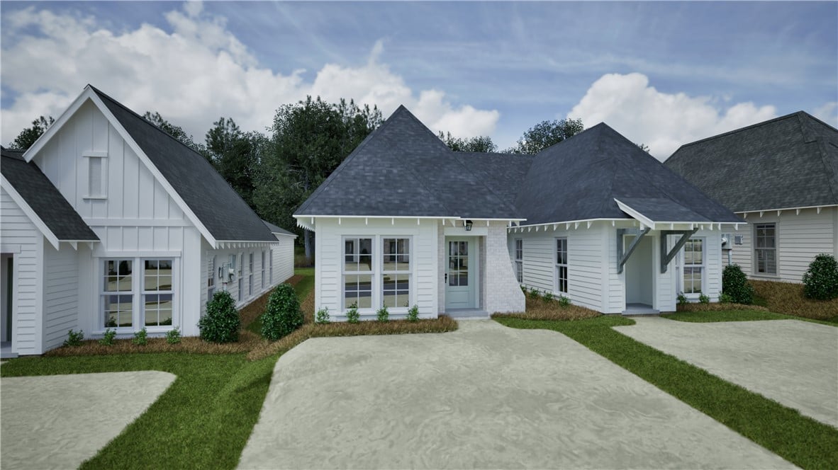 1046 HUNTERS, Opelika, AL, 36801