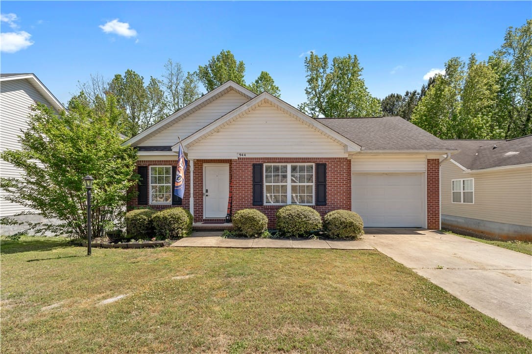 944 SANDSTONE, Auburn, AL, 36830