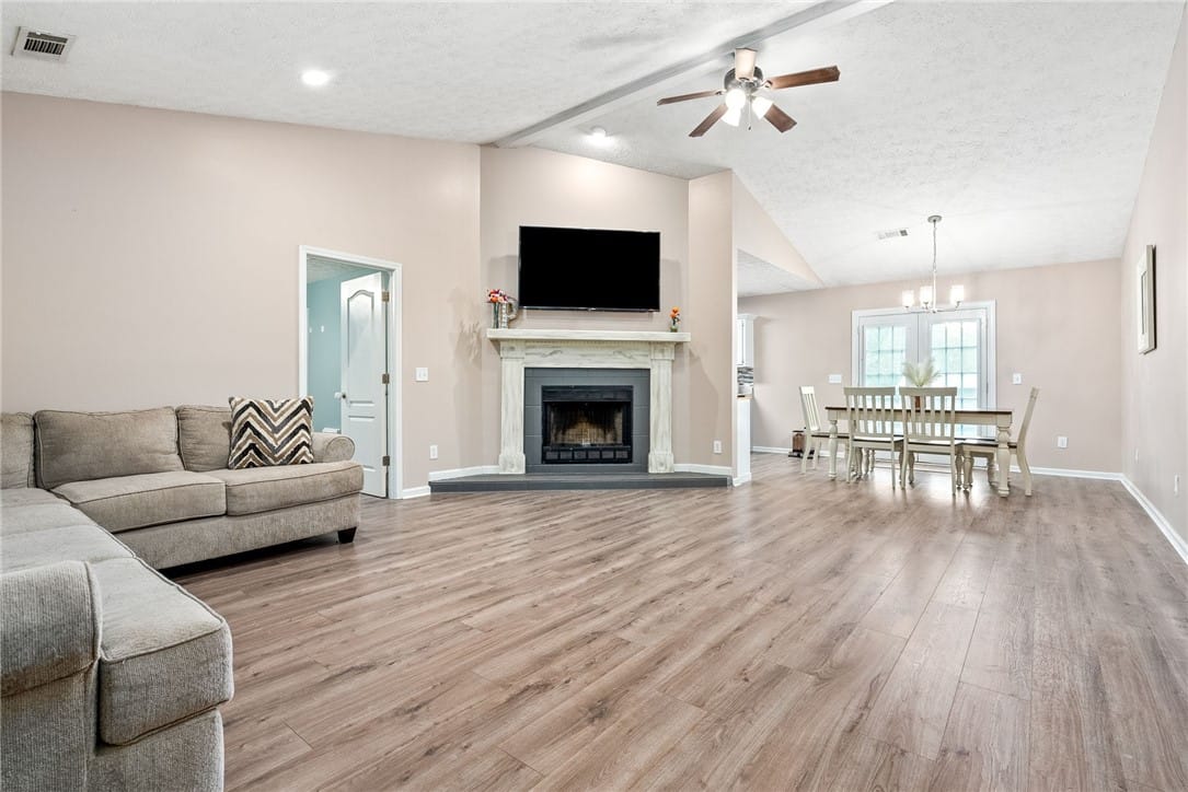 1468 Lee Road 374, Valley, AL 36854, USA — Photo 3