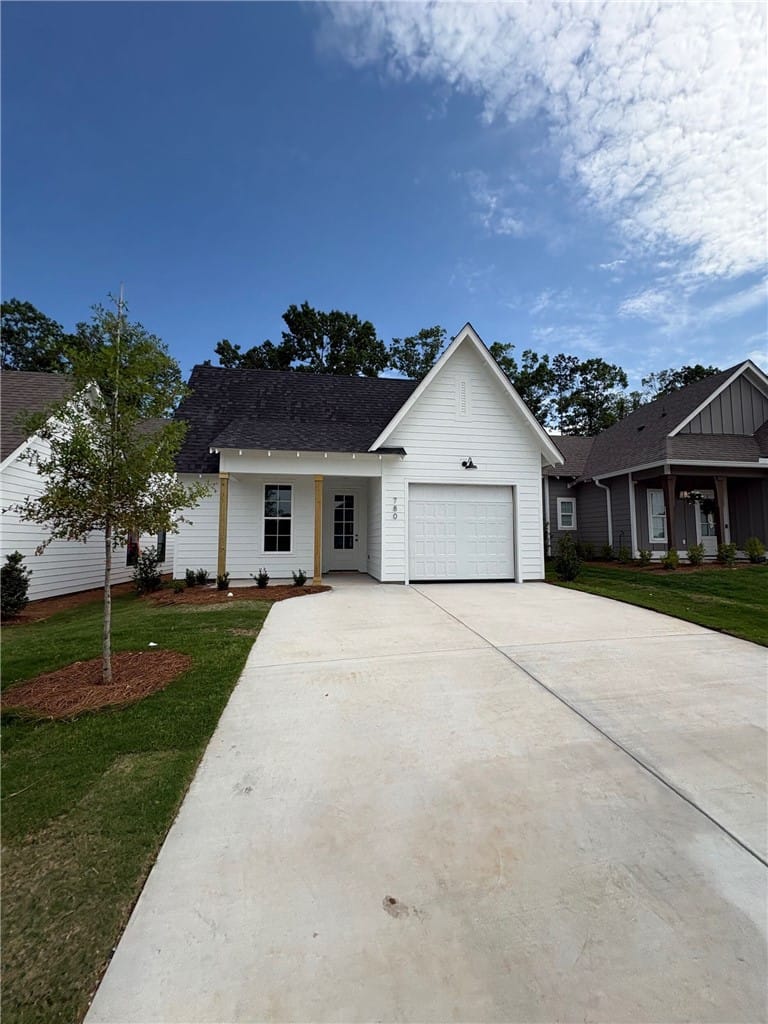 780 HUNTERS, Opelika, AL, 36801