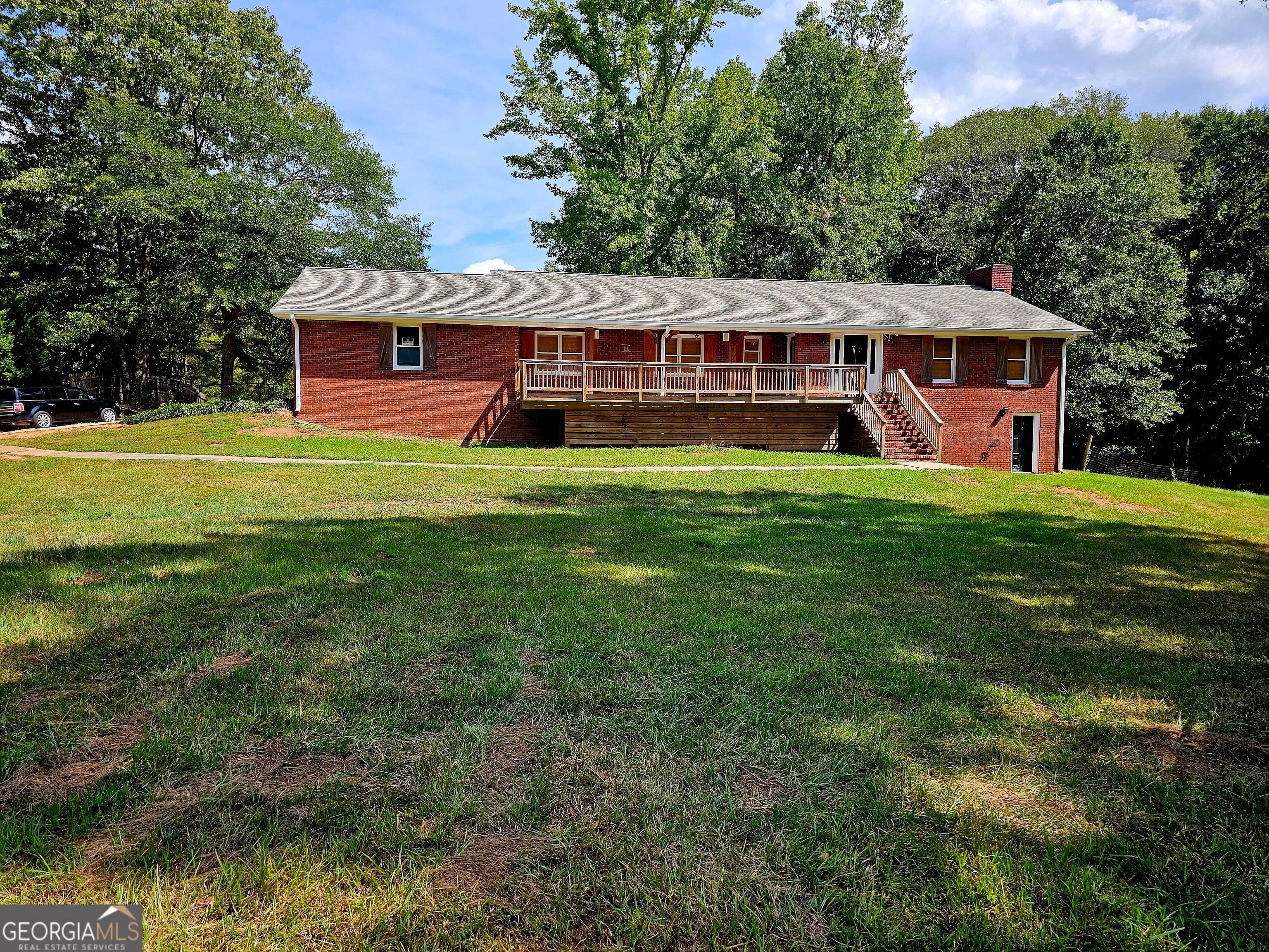 100 Dolly Nixon Rd, Senoia, GA 30276