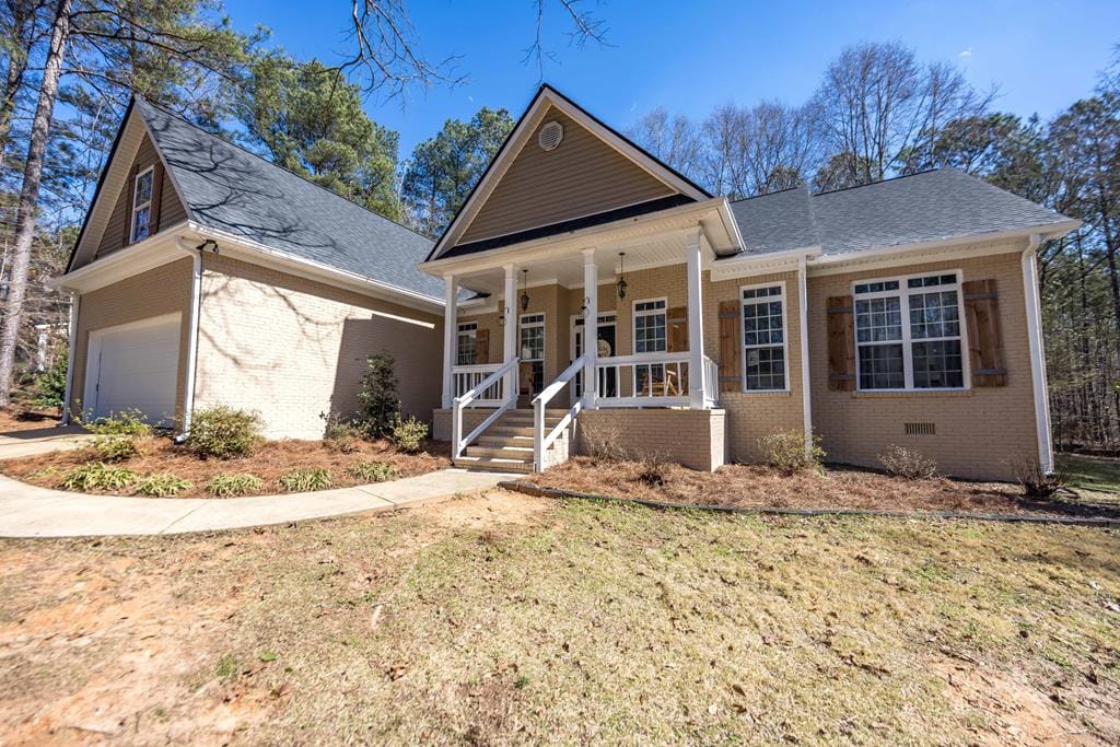829 Thrash Rd, LaGrange, GA 30241