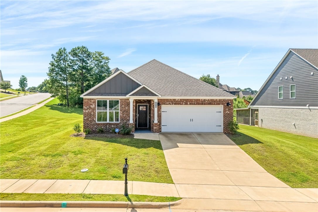 2510 Farmville Lakes Drive, Auburn, AL, 36830