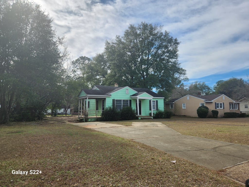 1706 W Lincoln Ave, Albany, GA 31707