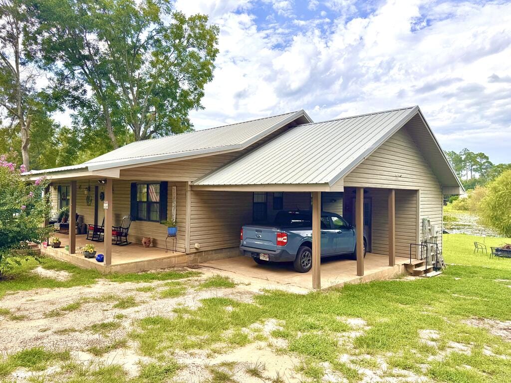 2911 Paradise Cir, Donalsonville, GA 39845