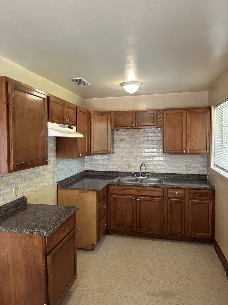 1203 W Waddell Ave, Albany, GA 31707