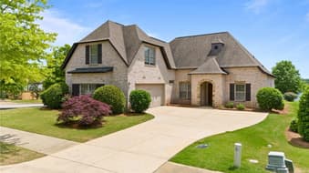 2555 MIMMS, Auburn, AL, 36832