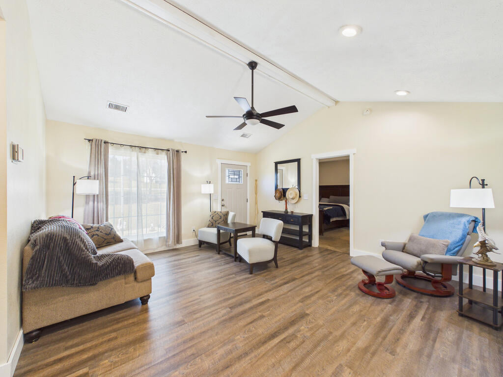 417 Springdale Dr, Pine Mountain, GA 31822