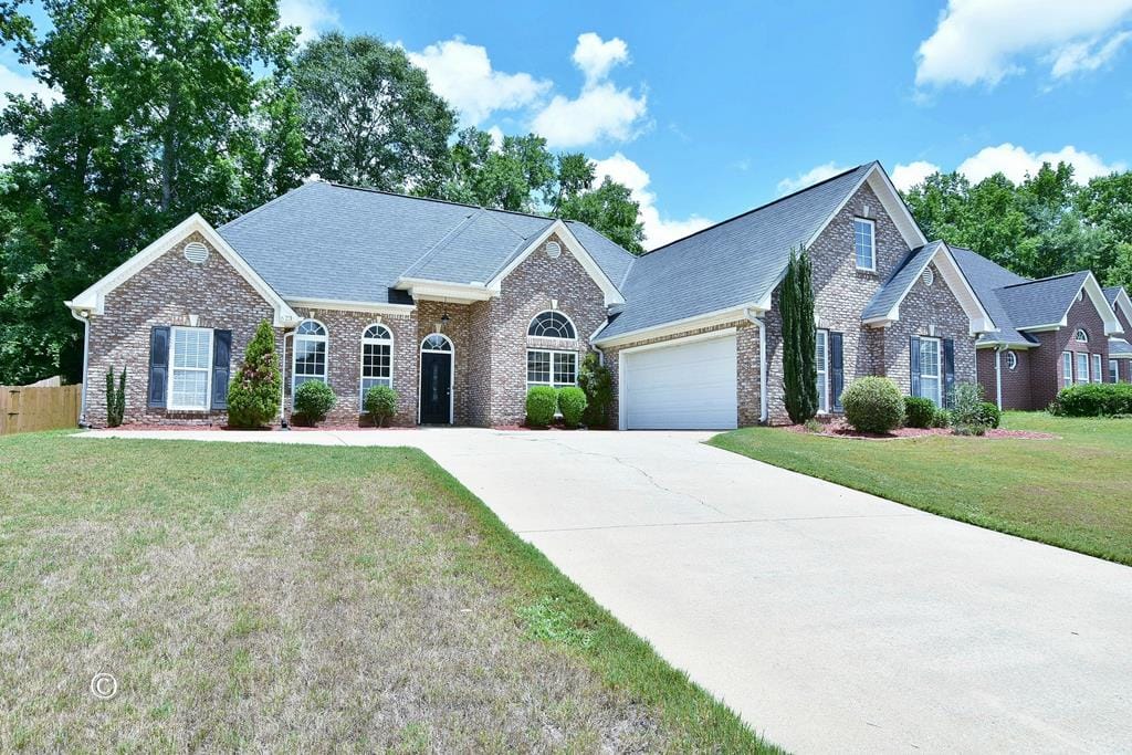 623 Shadow Wood Drive, Smiths Station, AL, 36877