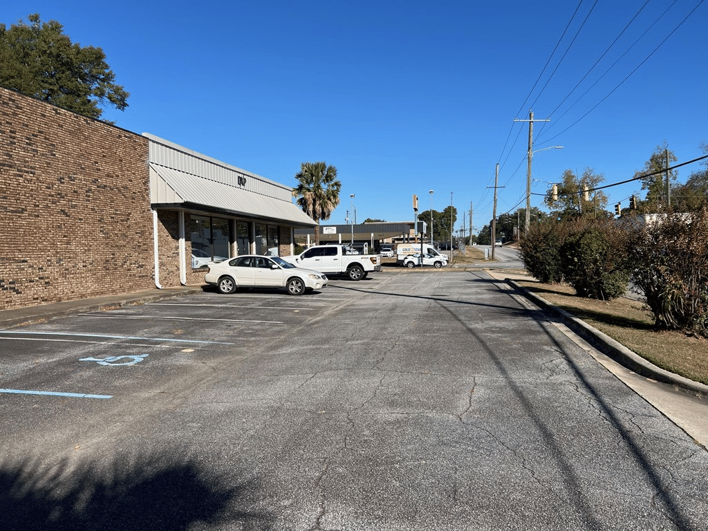 101 S Davis St, Albany, GA 31701