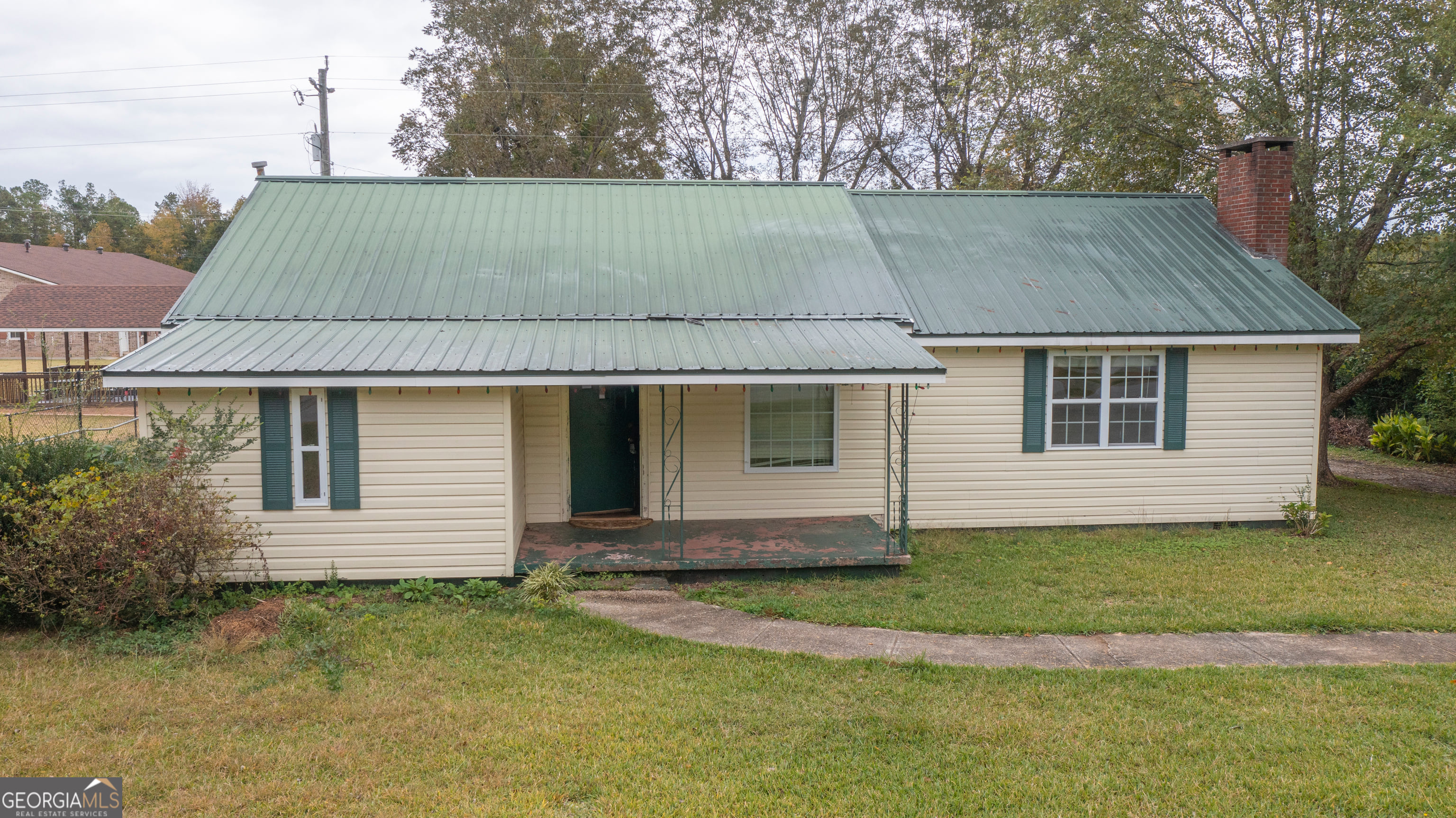 113 Pine Cir, LaGrange, GA 30241