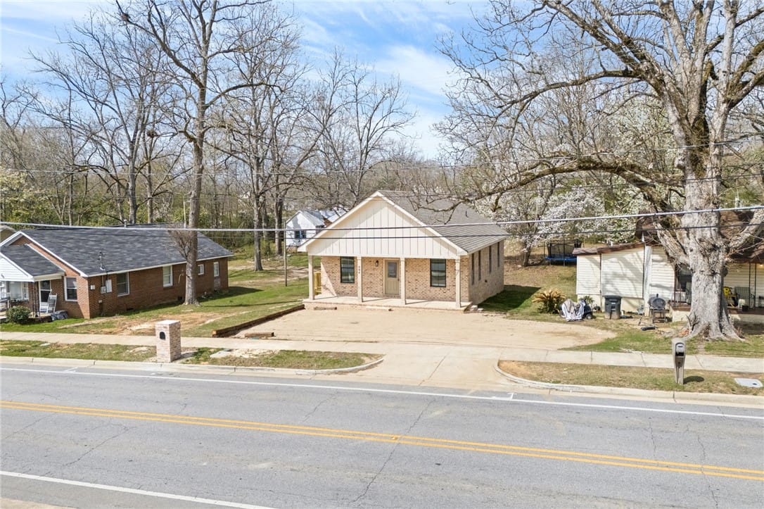 604 Martin Luther King Boulevard, Opelika, AL, 36801 — Photo 2