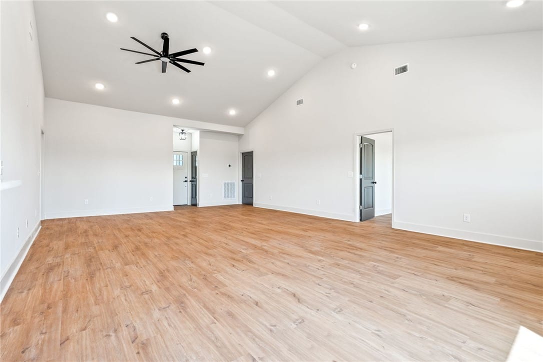 1238 30th Street East, Valley, AL, 36854 — Photo 3