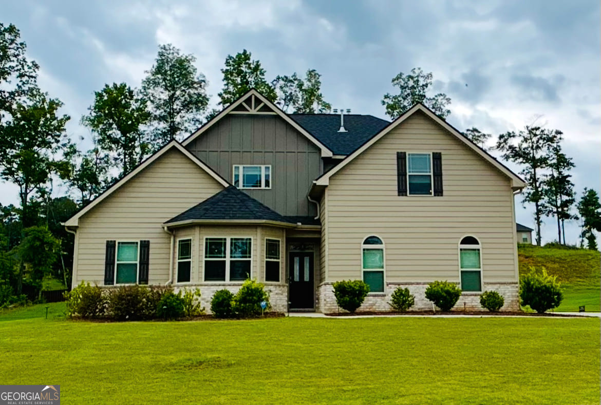 330 Darien Dr, Senoia, GA 30276