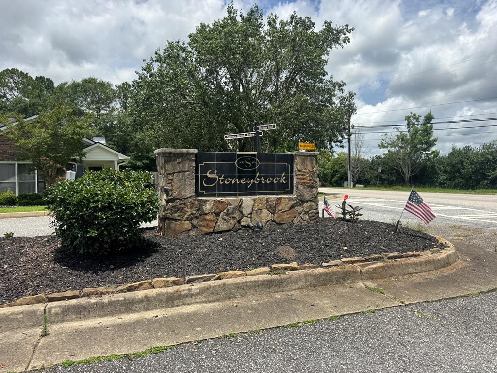 7091 Stoneybrook Dr, Columbus, GA 31909