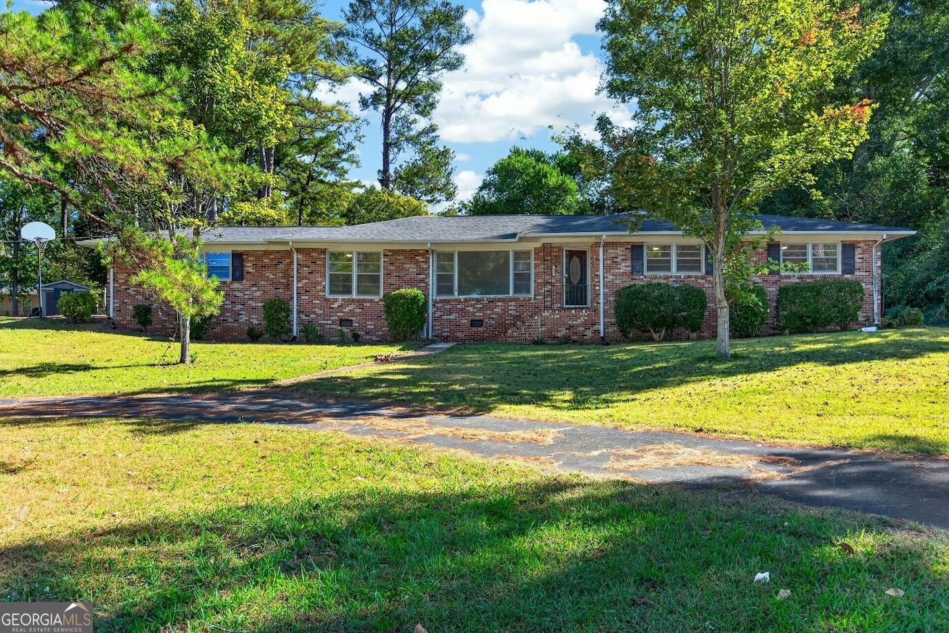 434 Pineview Terrace, LaGrange, GA 30240