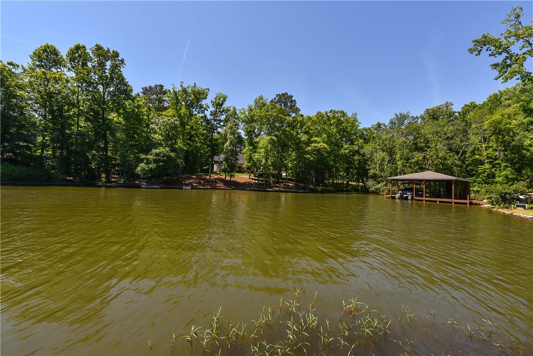 209 Lee Rd #2121, Salem, AL 36874, A tranquil lake view property features a private b