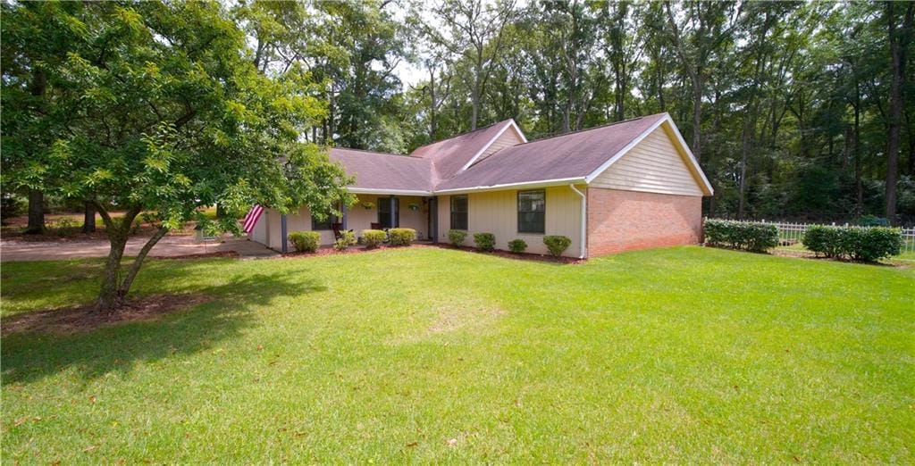 1402 India, Opelika, AL, 36801 — Photo 2