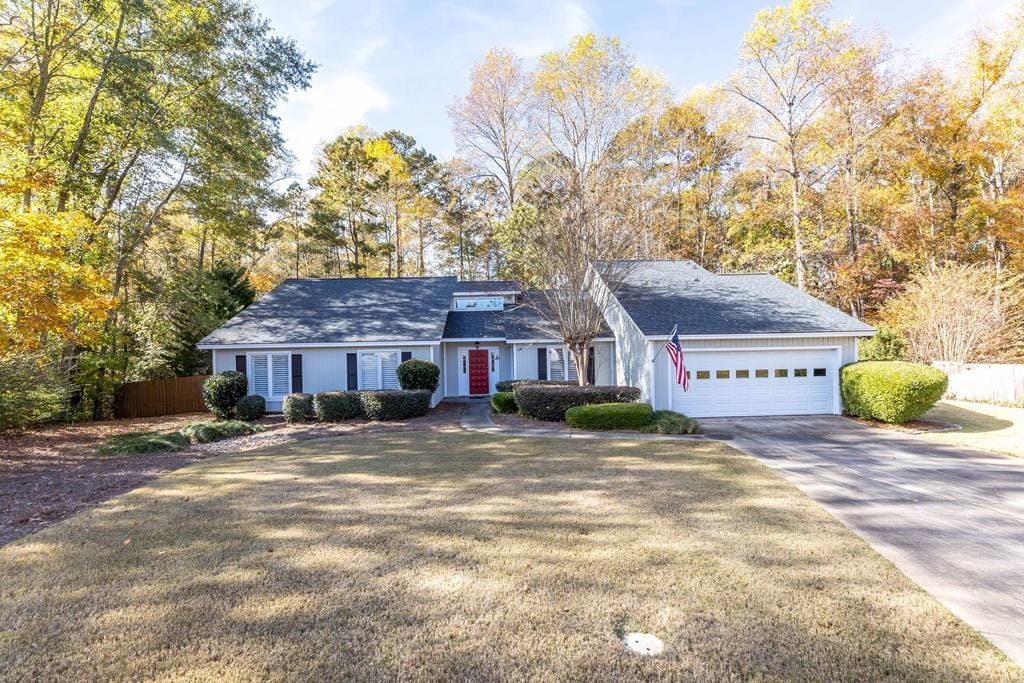 16 Kylemore Ct, Columbus, GA 31904