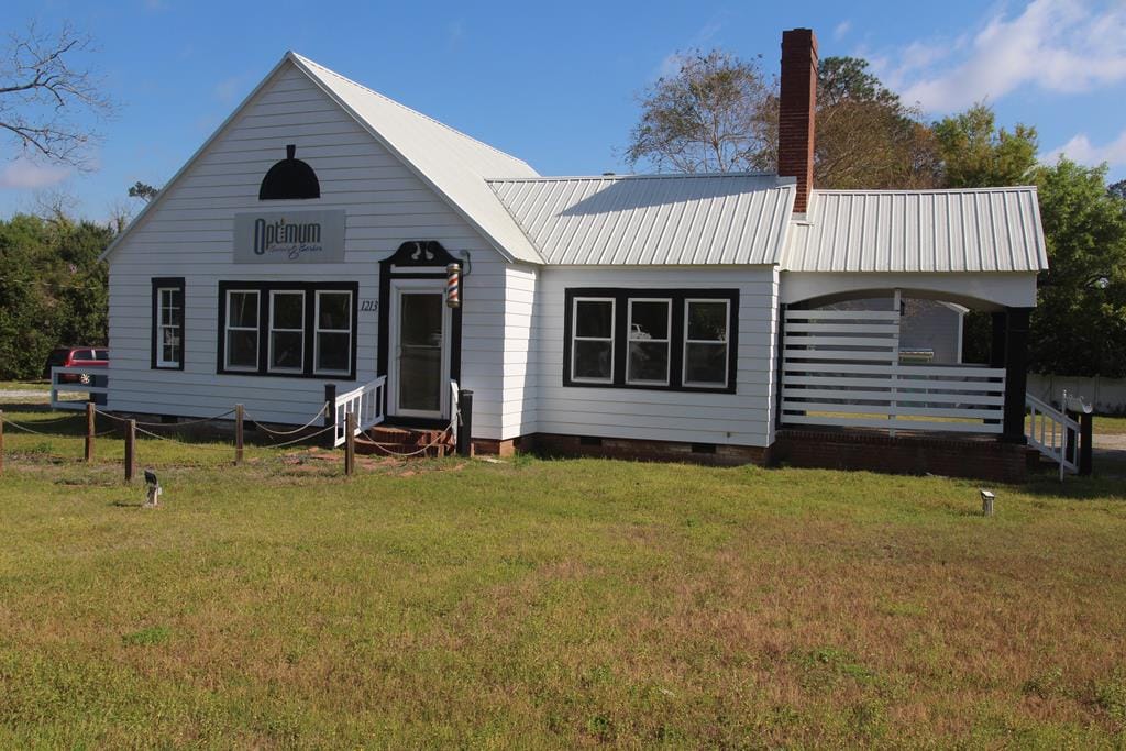 1213 Dawson Rd, Albany, GA 31707