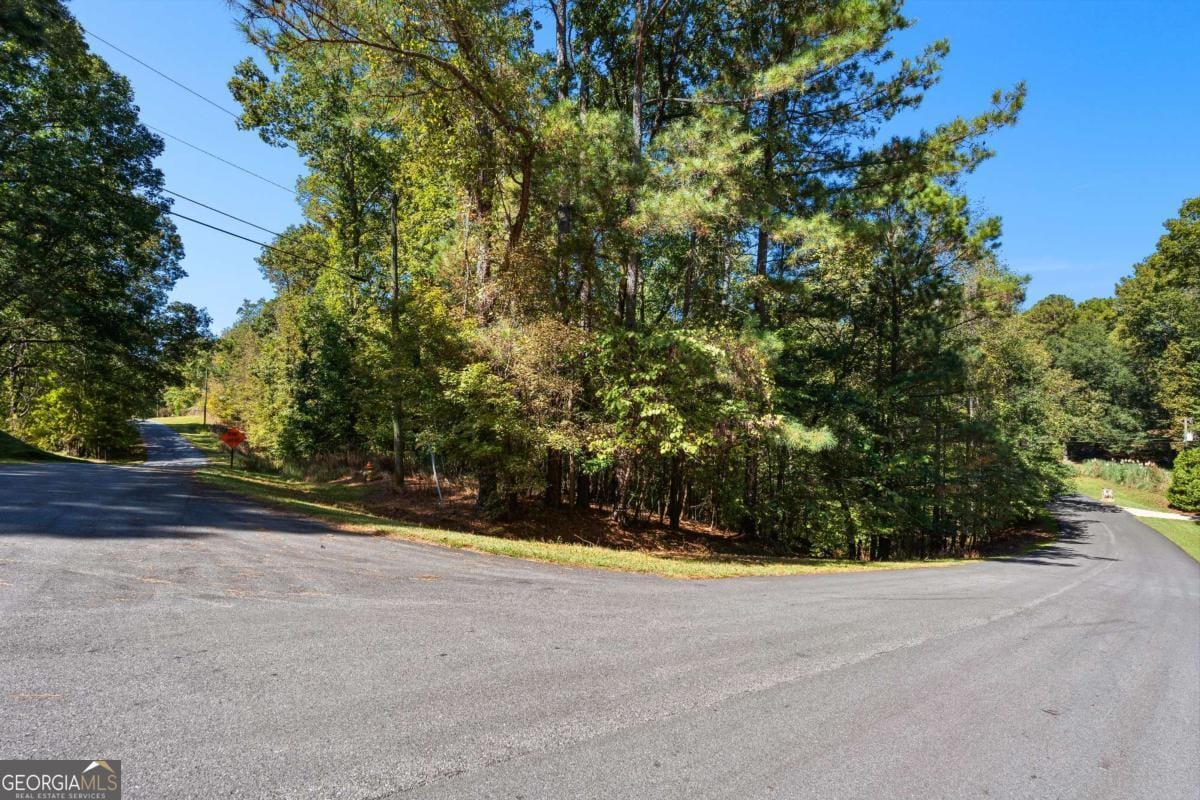 104 Dogwood Ct, LaGrange, GA 30240