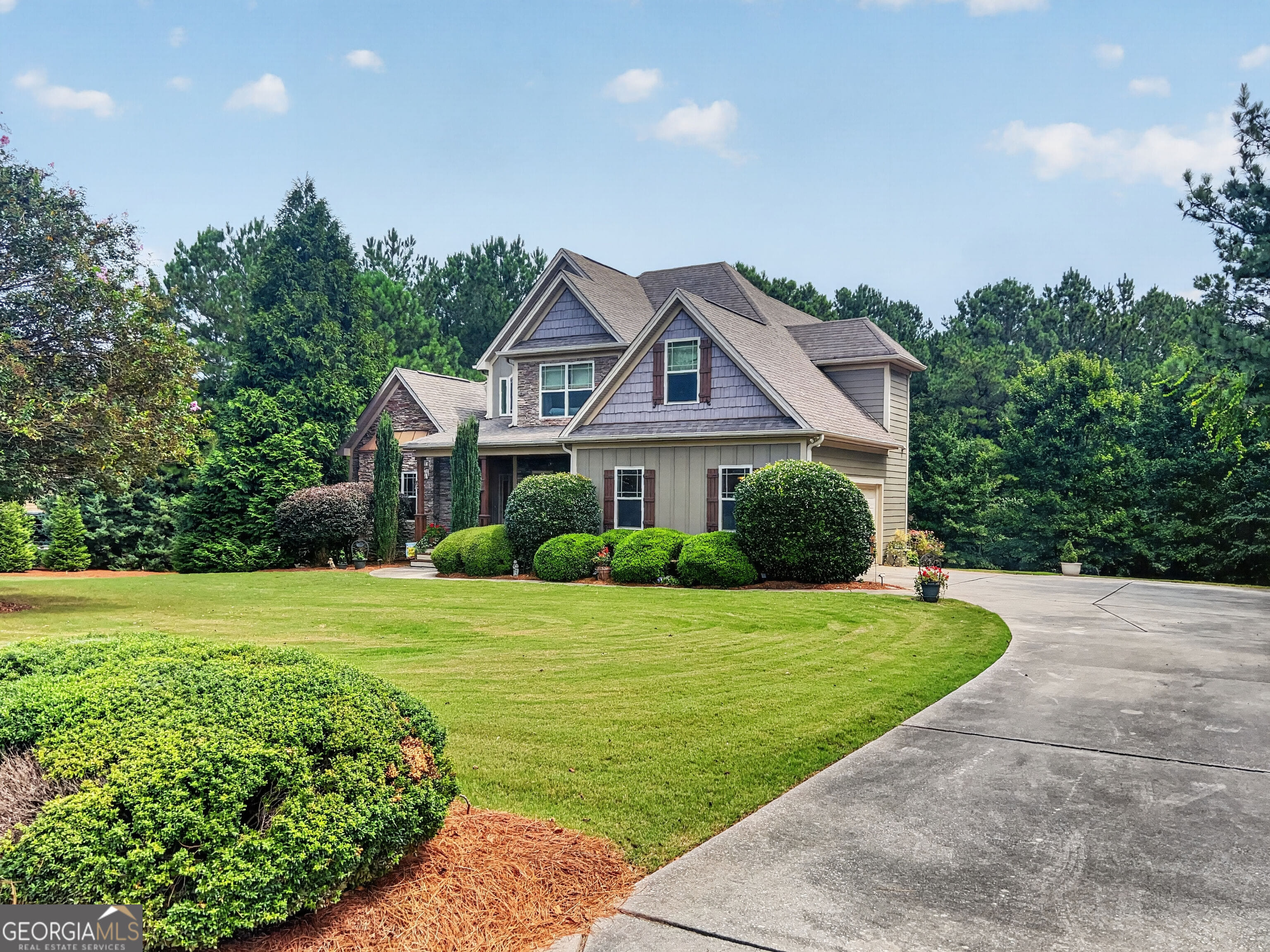 25 Magnolia Pl Dr, Senoia, GA 30276