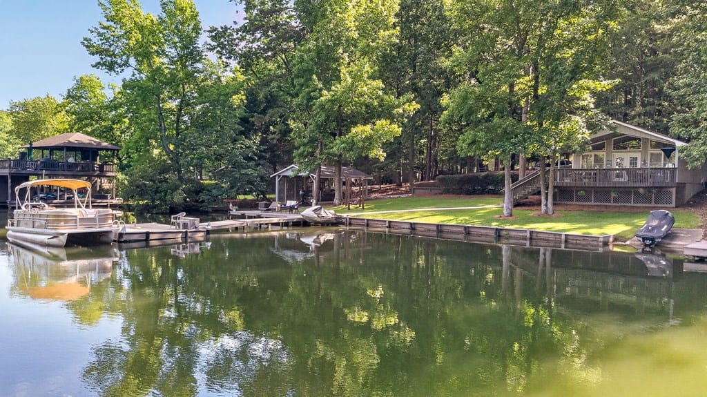 688 Miller Ln, Hamilton, GA 31811