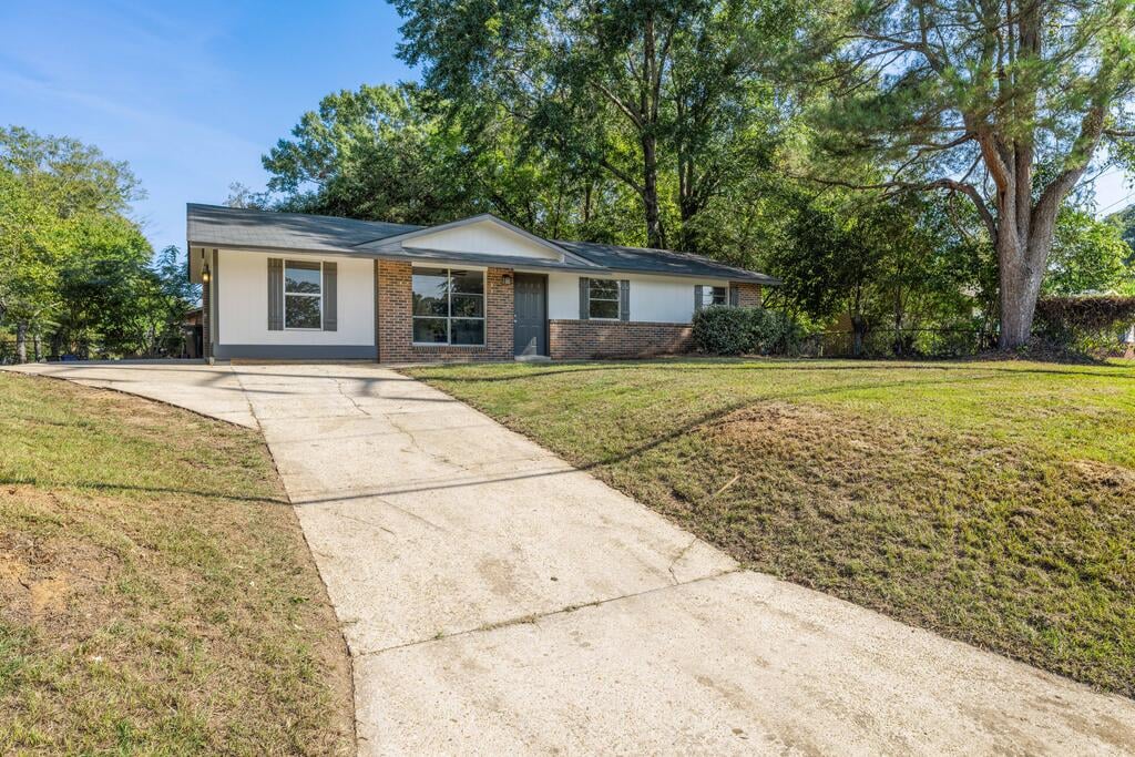 2473 Broadmoor Dr, Columbus, GA 31903