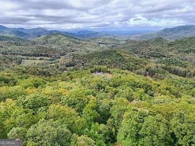 11 Skyview Dr, Hayesville, NC 28904